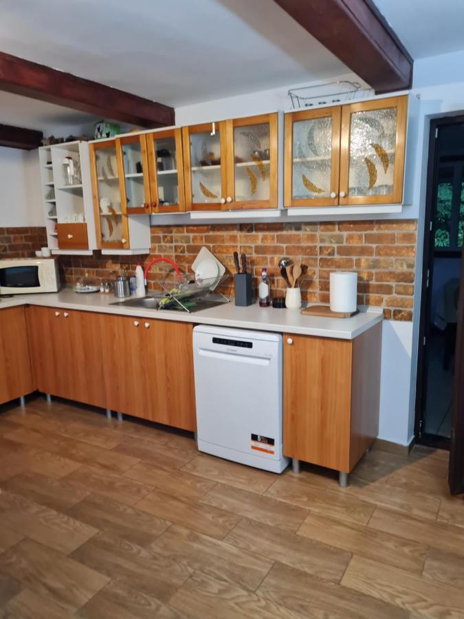 Vila Margareta Curtea De Arges Luaran gambar
