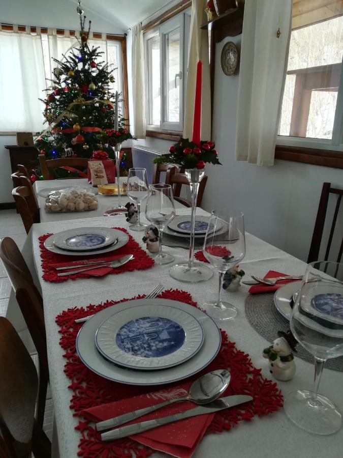 Vila Margareta Curtea De Arges Luaran gambar